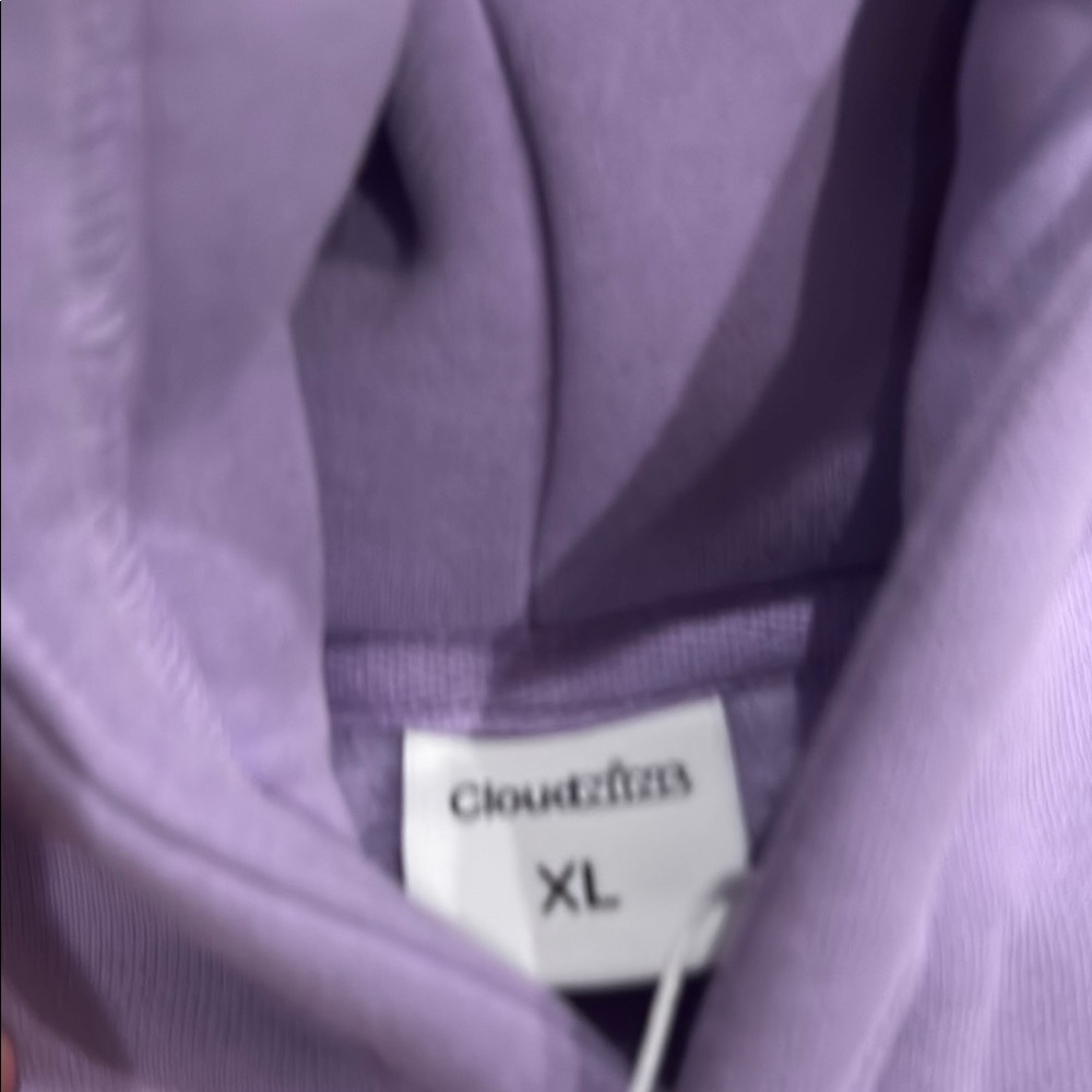 Kids Lavender Hoodie with Cloud Design - Picture 4 of 4